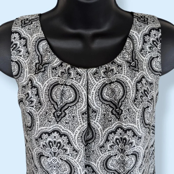 Anne Klein Sleeveless Blouse - Picture 3 of 6